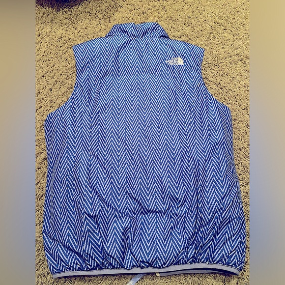 The north face reversable vest girl L - Picture 6 of 10